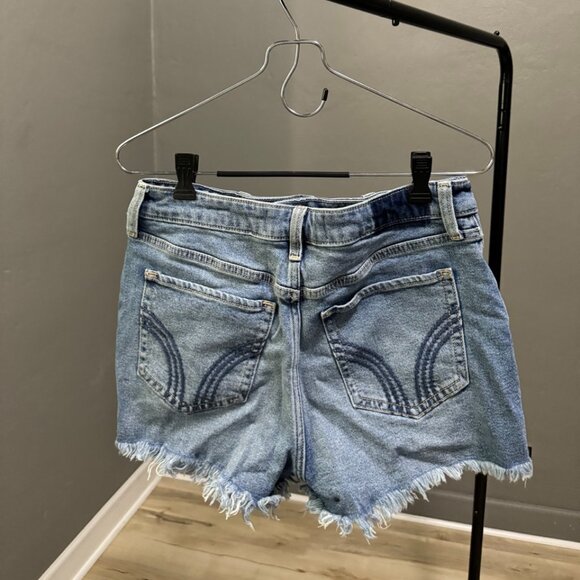 Hollister Ultra High Rise Mom Jeans - Picture 2 of 2